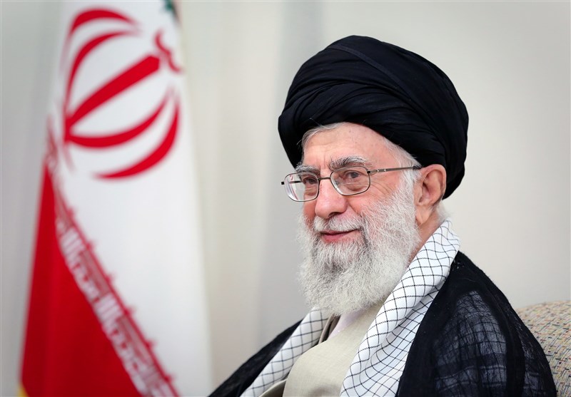 امام خامنه‌ای‌: “بنیه قوی مردمی نظام” حجت را بر همه مسئولان و علما تمام کرده است